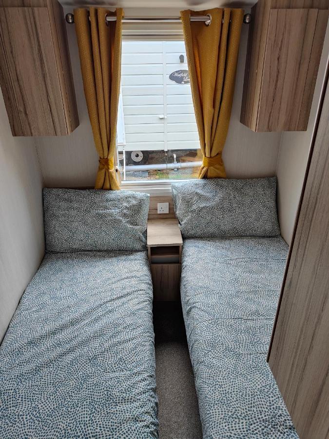 J6 Static Caravan, Fairway Holiday Park Sandown Bagian luar foto